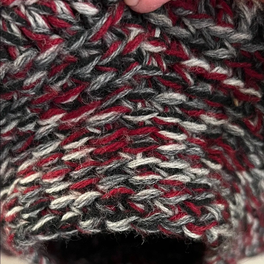 VTG 70s Burgundy Gray Black Chunky Knit Beret Hat w/ Tassel